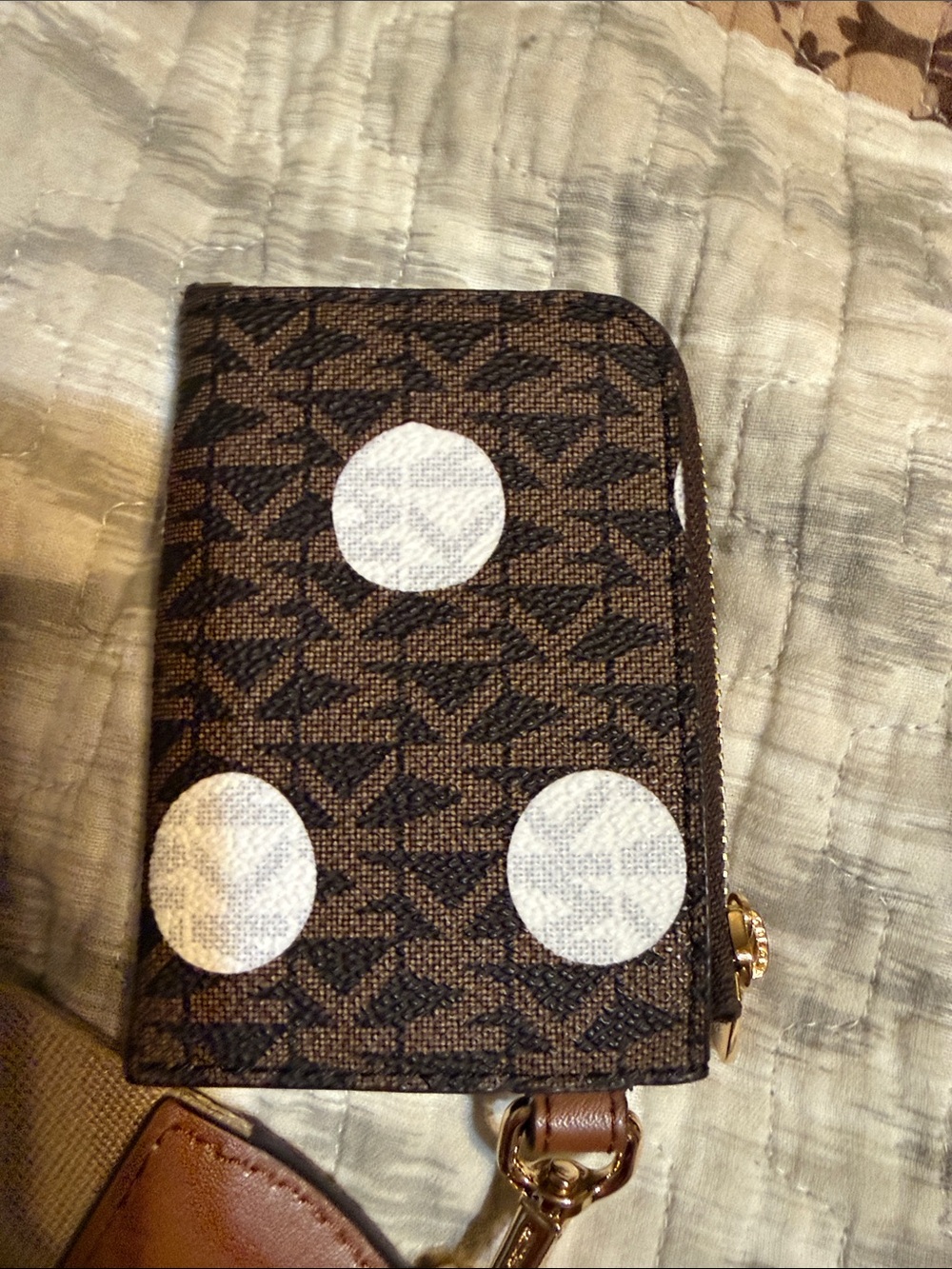 Michael Kors Brown Signature Polka Dot Crossbody Card & AirPods Case Set - Picture 5 of 6